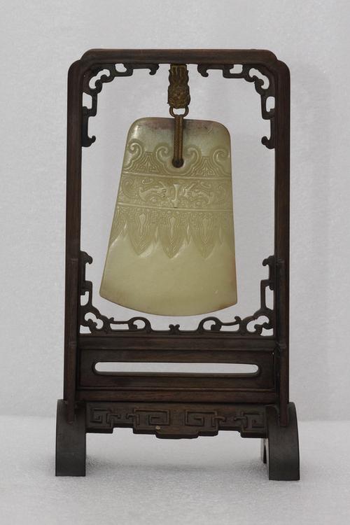 青玉勾云兽面蝉纹瑁