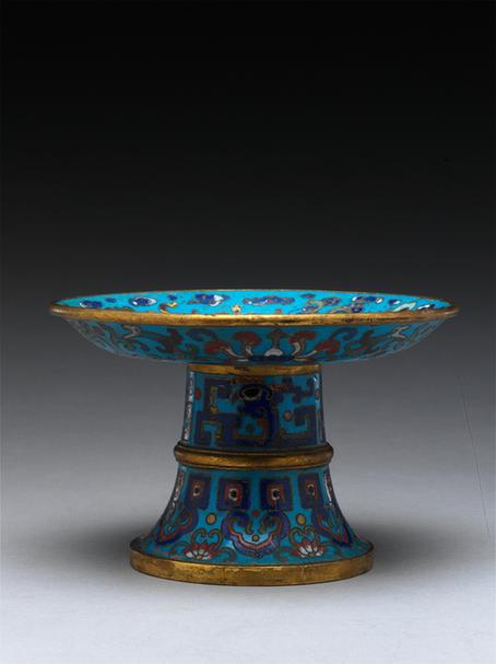 掐丝珐琅蕃莲八宝纹高足盘