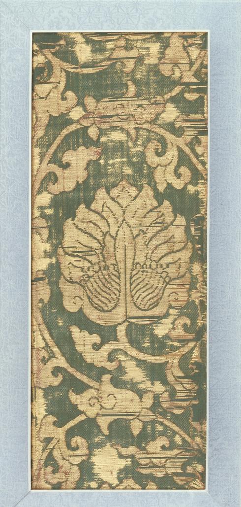 绿色缠枝莲纹织金缎裱片