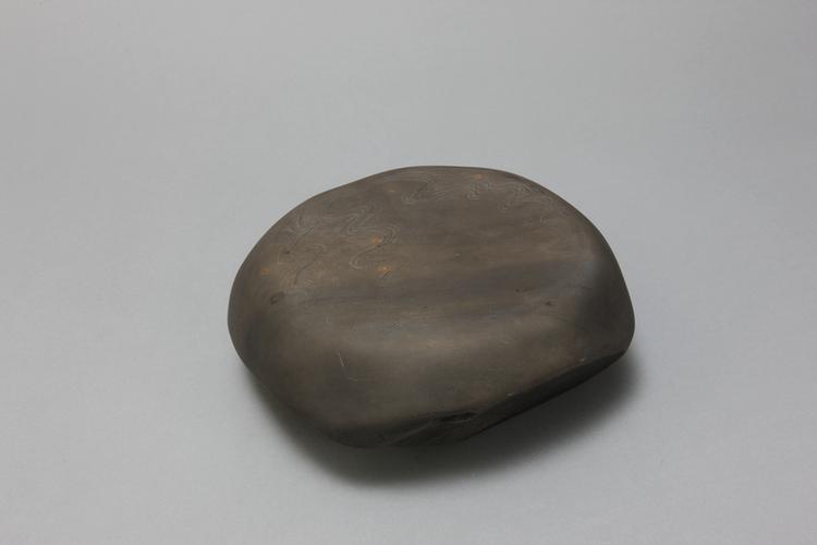 端石带眼随形砚材