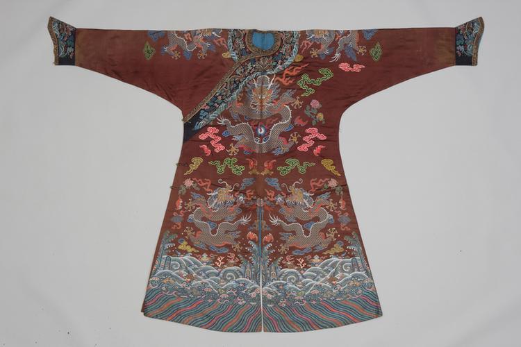 绛色云龙纹织金缎夹袍
