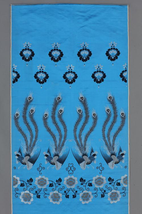 月白色地凤凰花卉纹锦