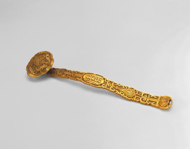 银镀金錾花寿字如意