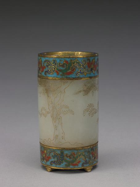 青玉阴刻填金松枝图镶嵌珐琅笔筒