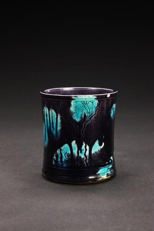 珐花刻花山水图笔筒