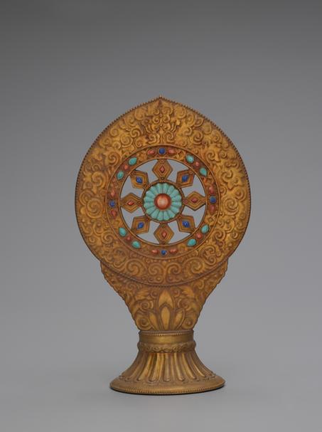 乾隆款金釉五彩瓷法轮