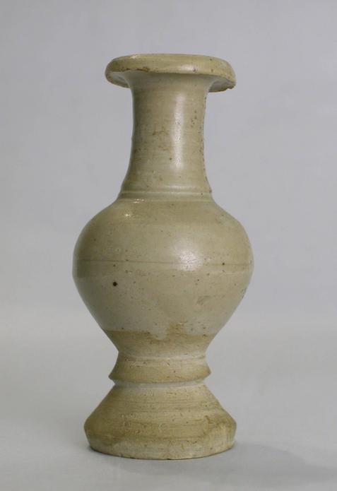 高颈花瓶