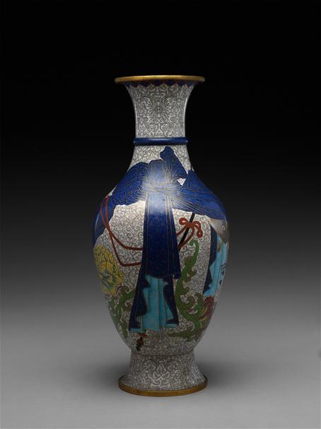 掐丝珐琅勾莲牡丹袱系纹撇口瓶