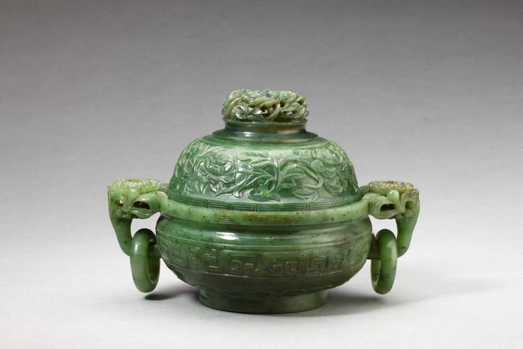 碧玉花耳活环浮雕花卉纹盖炉