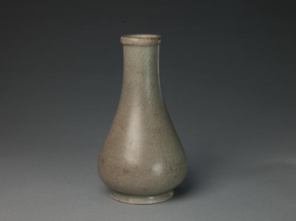 龙泉窑青釉胆式瓶