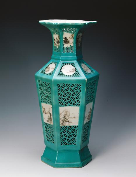 松石绿釉透花地开光墨彩山水图六方瓶