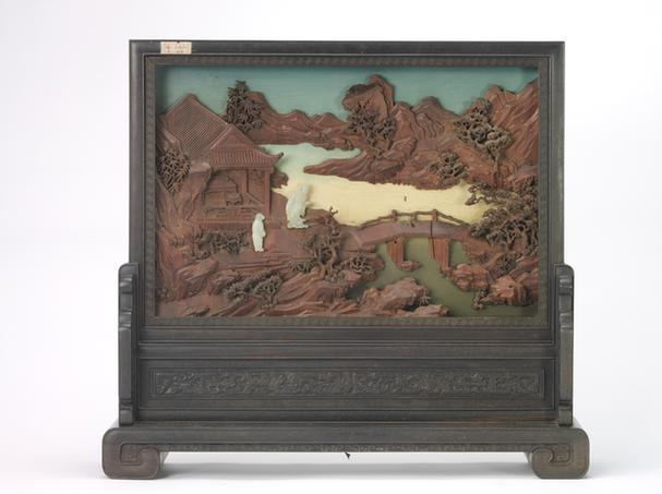 紫檀木边座嵌玉人鸂鶒木山水图插屏