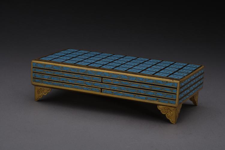 掐丝珐琅方格纹长方匣