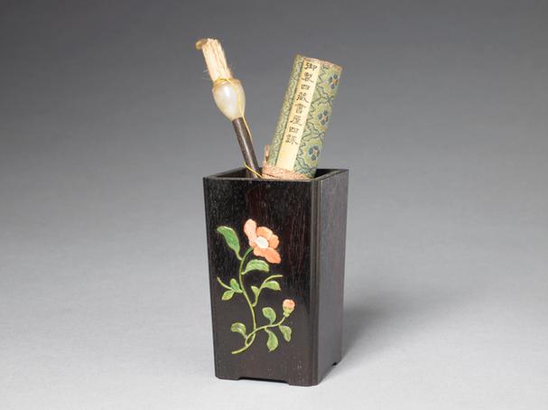 硬木嵌玻璃玉石花卉纹方笔筒