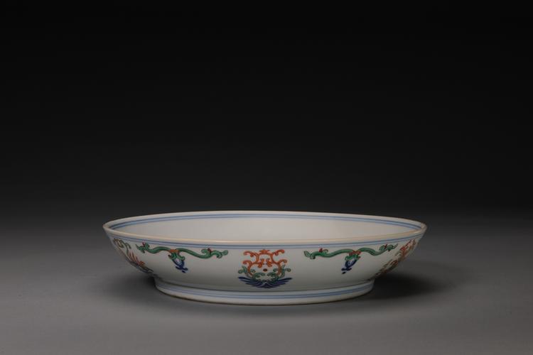 道光款青花团花纹盘