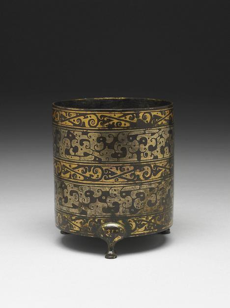 错金云纹樽