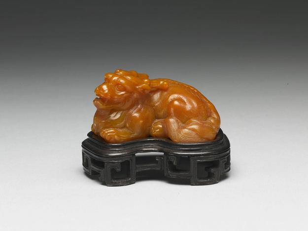 田黄石异兽书镇