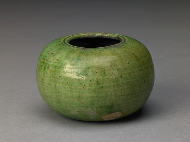绿釉钵