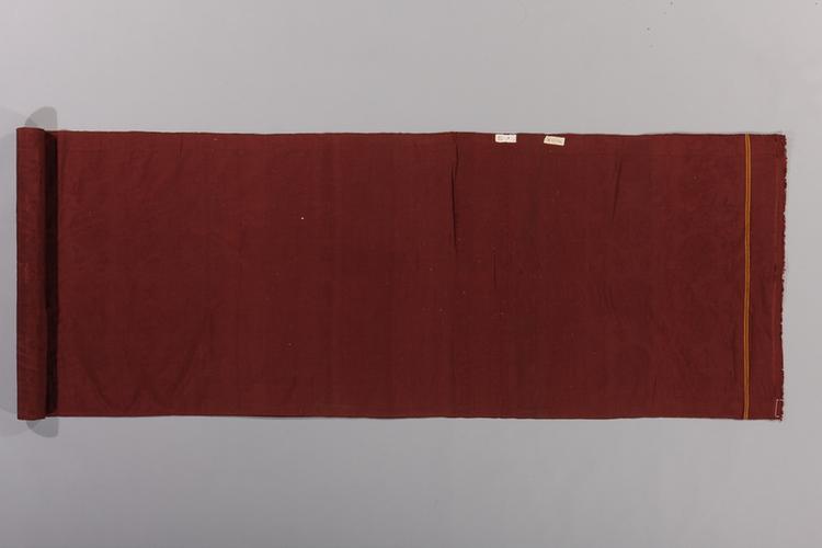 绛色团龙杂宝纹江绸