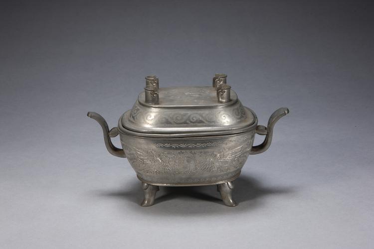 锡双耳四足炉