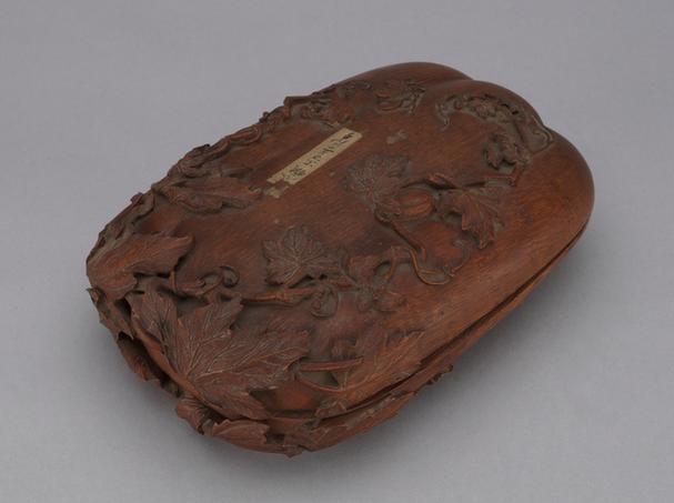 竹根雕瓜式盒