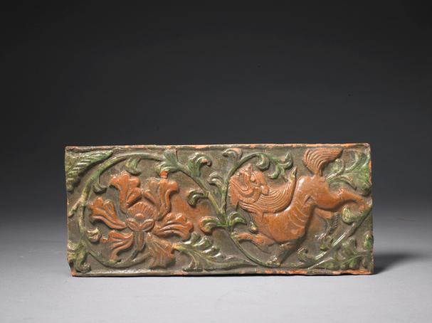 琉璃狻猊缠枝花砖