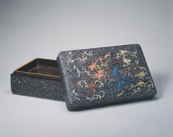 紫檀嵌螺钿长方盒