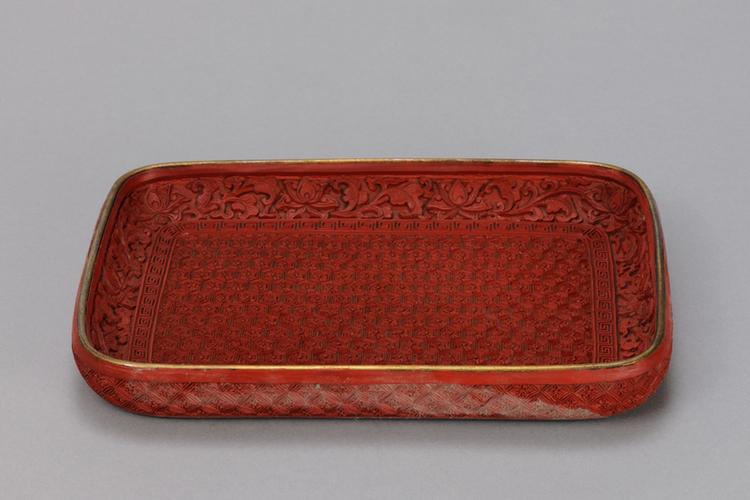 剔红锦纹长方盘