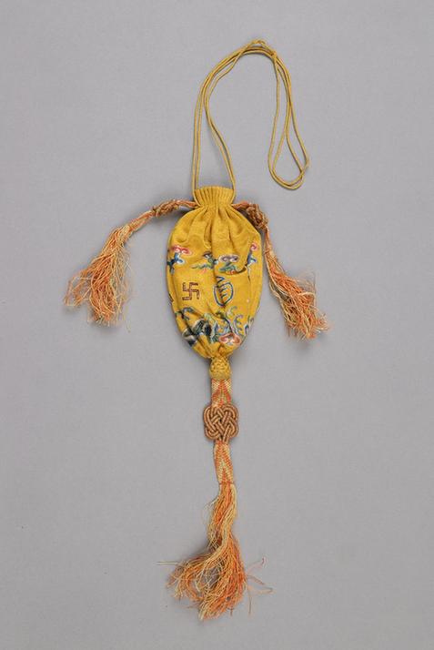 黄色缎绣万寿纹袋式荷包