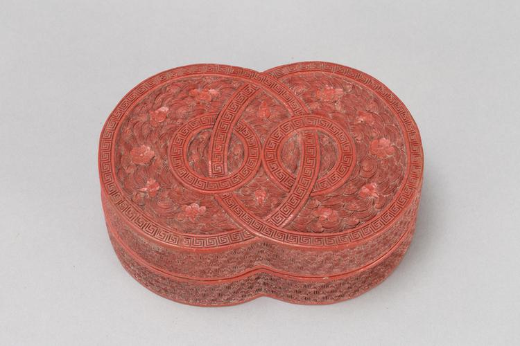 剔红落花流水双套环纹双圆式盒