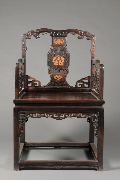 紫檀木雕花嵌云蝠纹椅