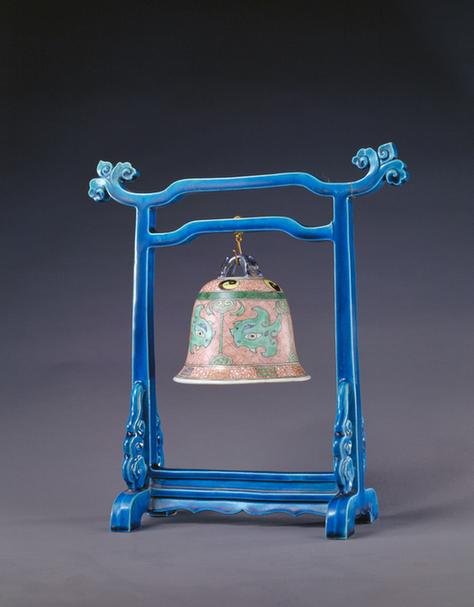 五彩钟孔雀绿釉架