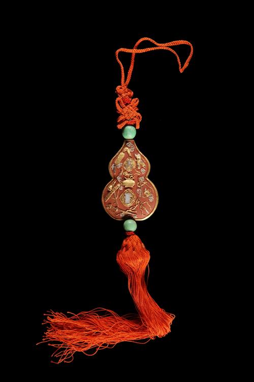 嵌螺钿大喜纹葫芦形紫金锭佩