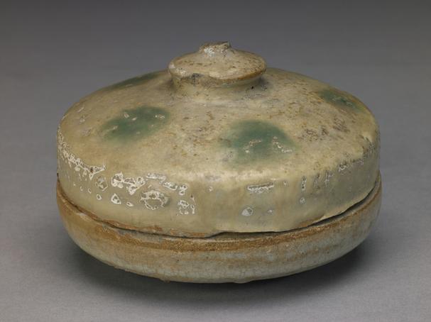 青釉绿彩盖盒
