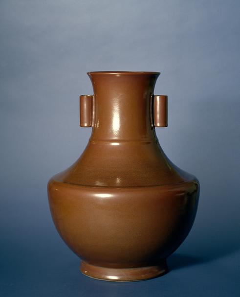 紫金釉贯耳弦纹尊