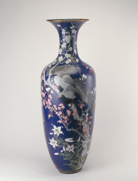 蓝地花鸟梅花纹七宝烧大瓶