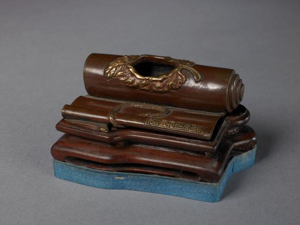 成份文具-铜卷书式水丞