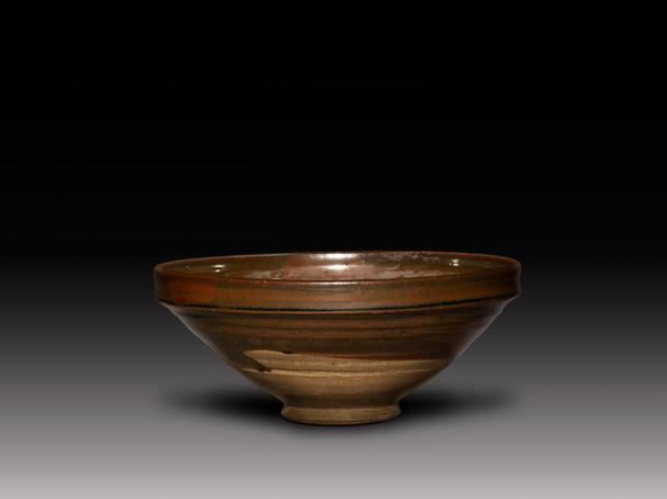 酱釉折沿碗