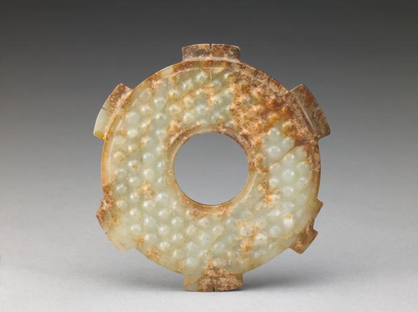 青玉出戟谷纹璧