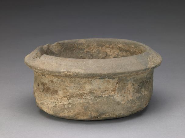 印关囗里铭款青陶量