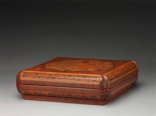 宣德款戗金彩漆云龙纹四方委角盒