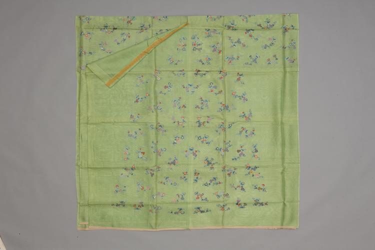 浅绿色纳纱子孙万代纹氅衣料