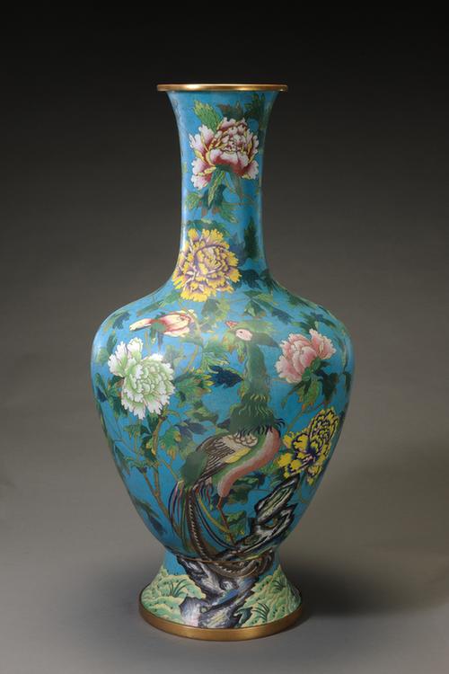 掐丝珐琅凤凰牡丹图瓶