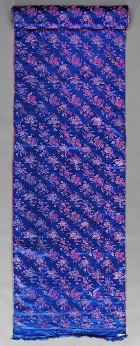 品月色合合花卉纹花缎