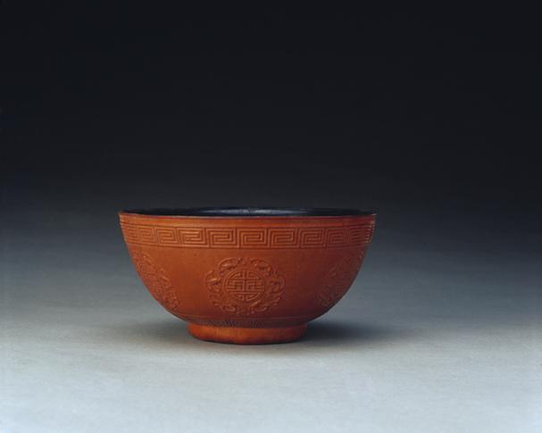 康熙款匏制团寿字夔龙纹碗