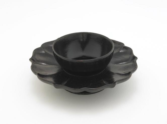 莲花荚式的杯架