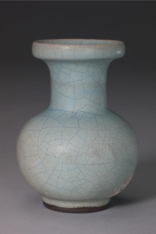 广窑天蓝釉洗口瓶