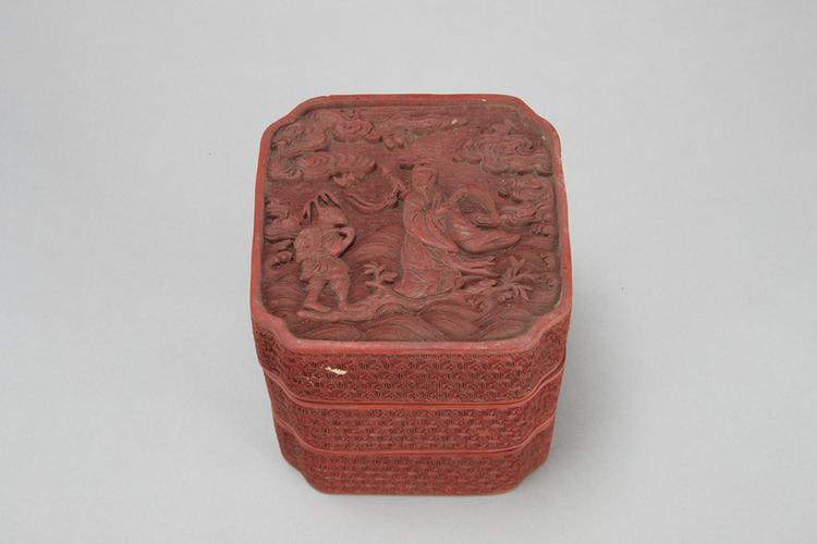 剔红山水人物图四方委角二层套盒