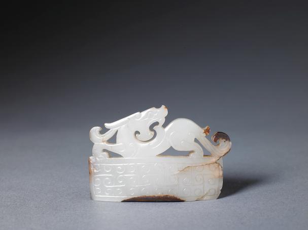 白玉镂雕蟠螭云纹璏