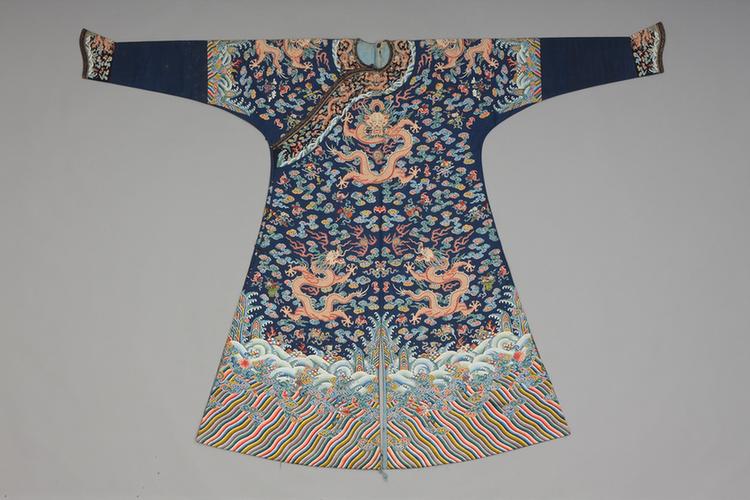 蓝色纱绣缉米珠彩云蝠花卉暗八仙龙纹男棉龙袍